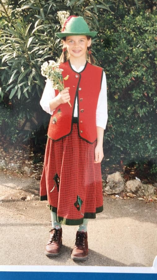 Valentine enfant en costume